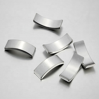 Ndfeb Segmen Busur Permanen Magnet Neodymium N52 Bahan Penyimpanan Energi