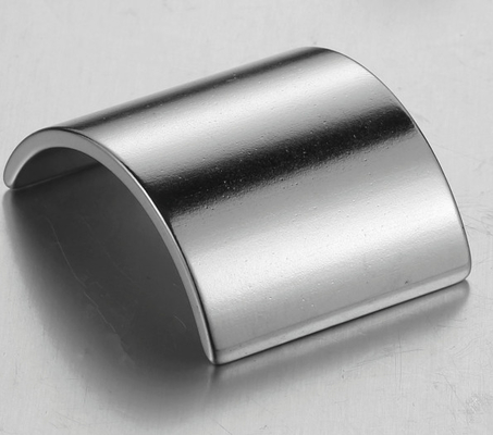 Harga yang pantas N40 N50 AlNiCo Magnet Neodymium Kuat, Magnet Permanen Motor DC Listrik on line