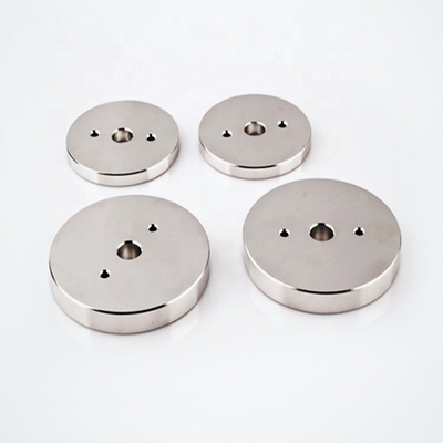 Harga yang pantas Magnet Cakram Neodymium Countersunk N54 Bulat Kustom Dengan Lubang on line