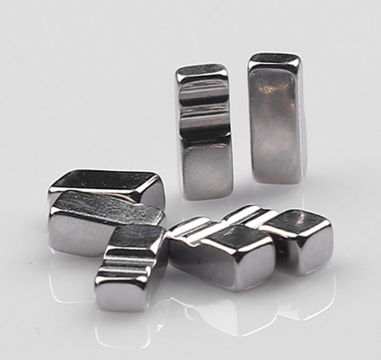 Harga yang pantas Magnet Permanen Ndfeb Neodymium Kuat Dilapisi Epoxy Tidak Teratur on line